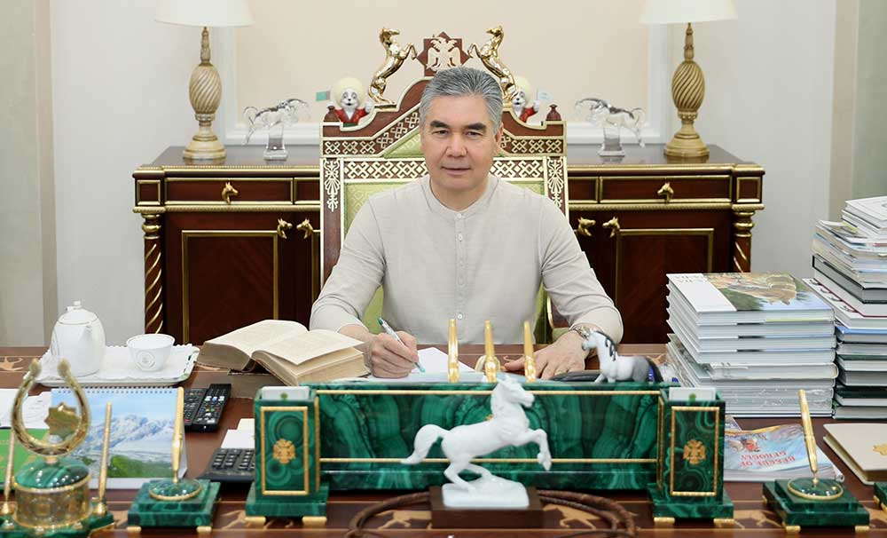 Milli Liderimiz Türkmenistanyň Prezidentiniň Ahalteke atçylyk toplumyna bardy