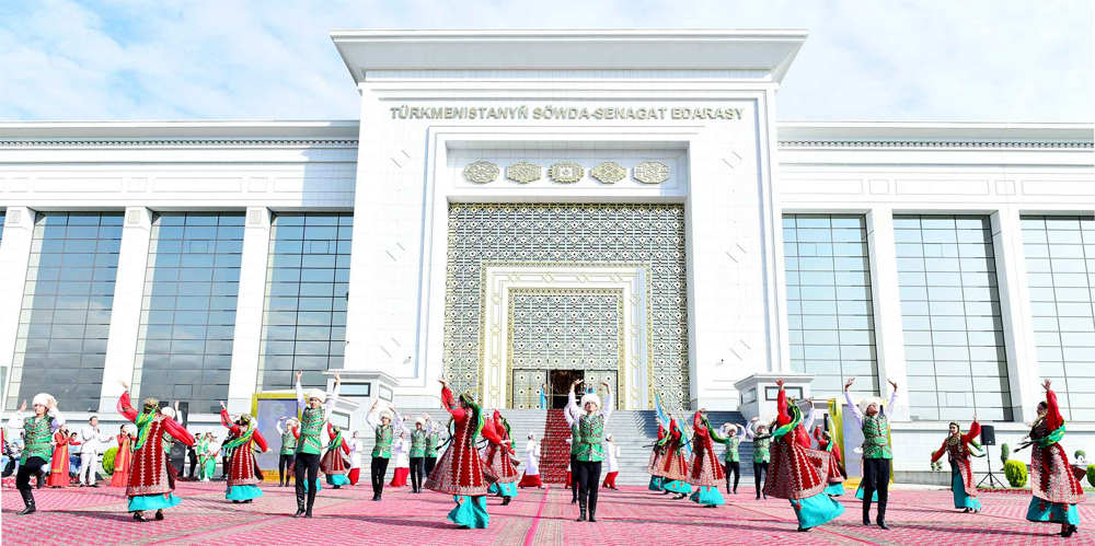 Saglygy goraýyş, bilim we sport – bagtyýarlyk, rowaçlyk