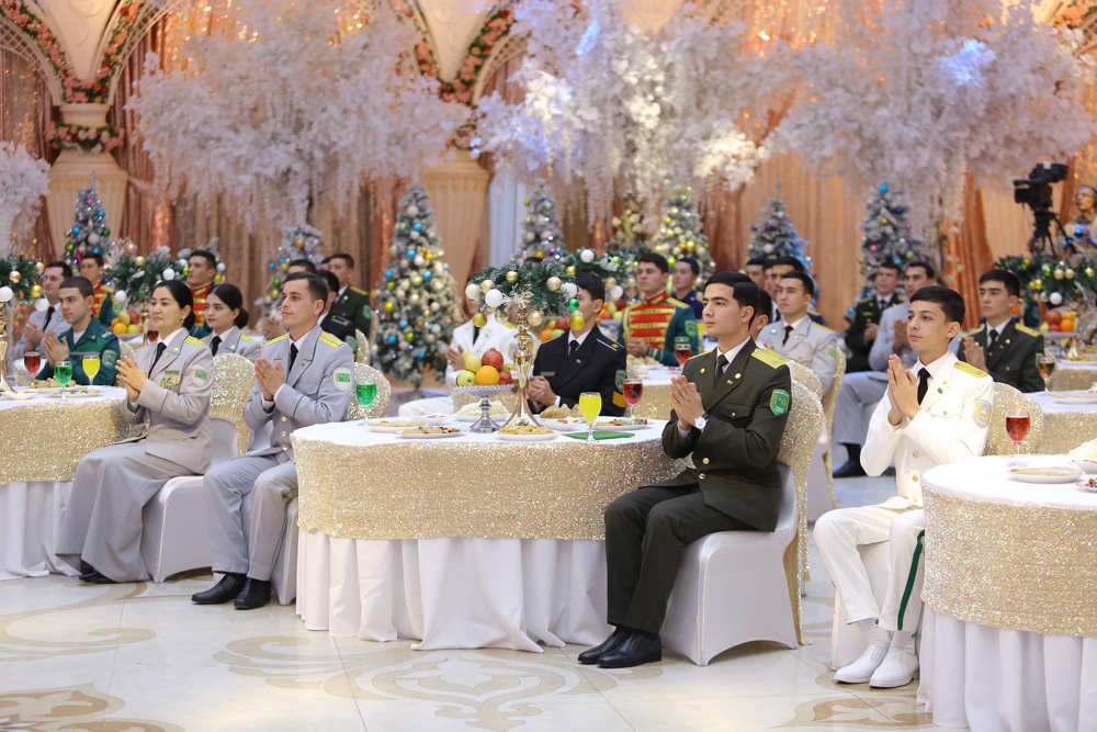 Täze ýylyň şanyna baýramçylyk dabarasy