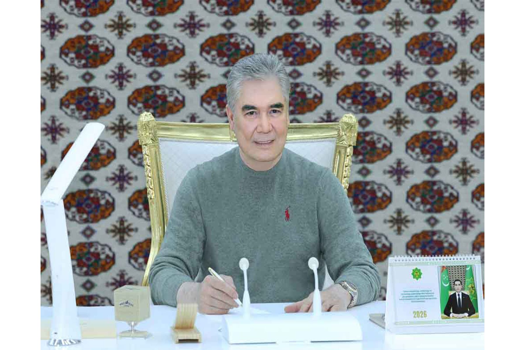 Türkmen halkynyň Milli Lideri, Türkmenistanyň Halk Maslahatynyň Başlygy Gahryman Arkadagymyz Arkadag şäheriniň gurluşygynyň barşy we taýýarlanan taslamalar bilen tanyşdy