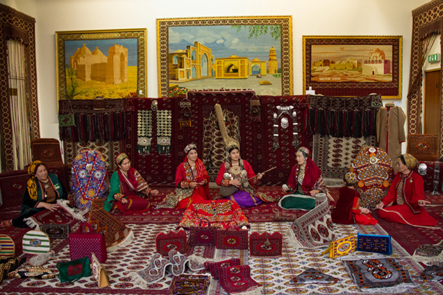 Türkmen halylary – halkymyzyň ajaýyp milli sungaty