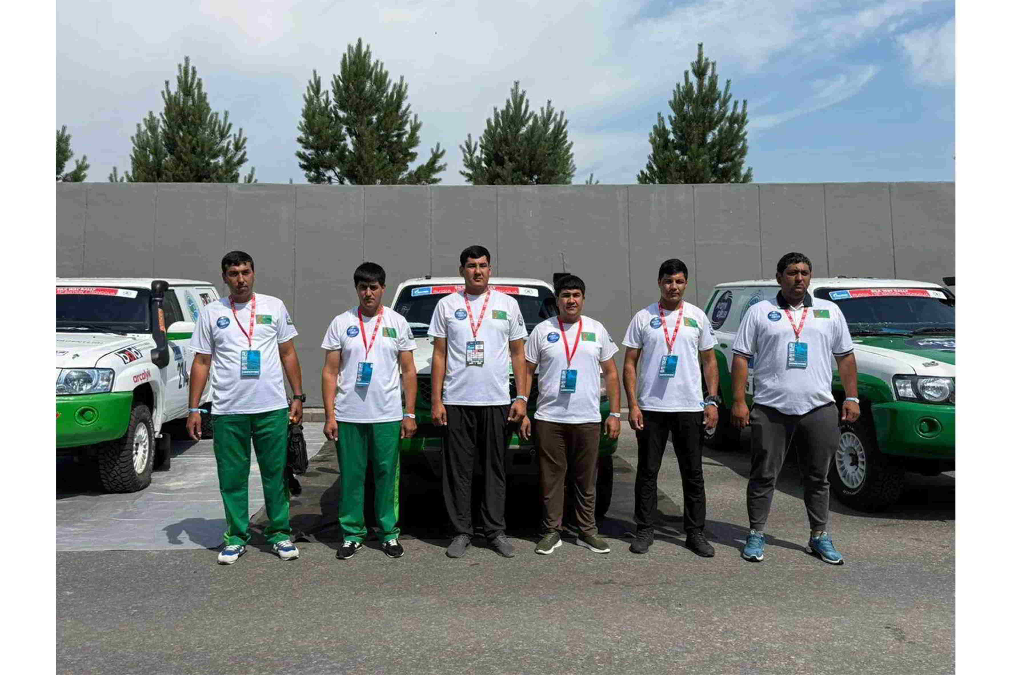 Türkmen sürüjileri “Ýüpek ýoly” ralli-marafonynda üstünlikli badalga aldylar