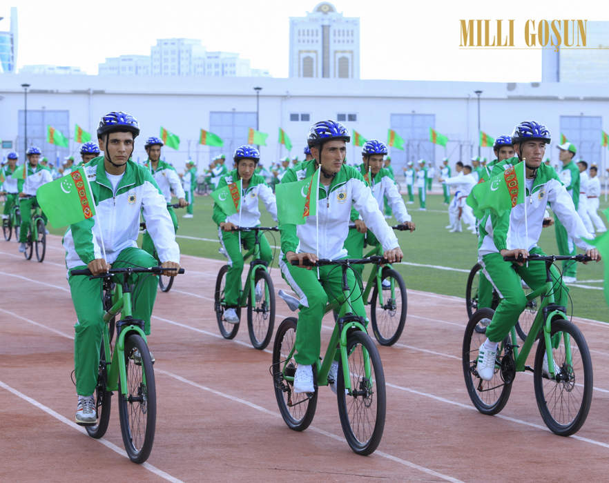 Türkmenistan Bütindünýä welosiped gününi belläp geçýär