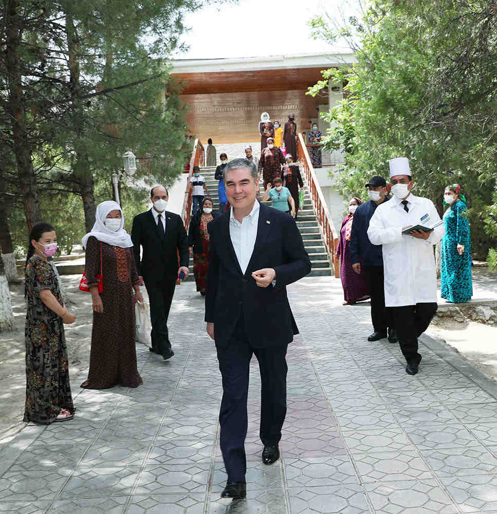 Türkmenistan – sagdynlygyň we ruhubelentligiň ýurdy