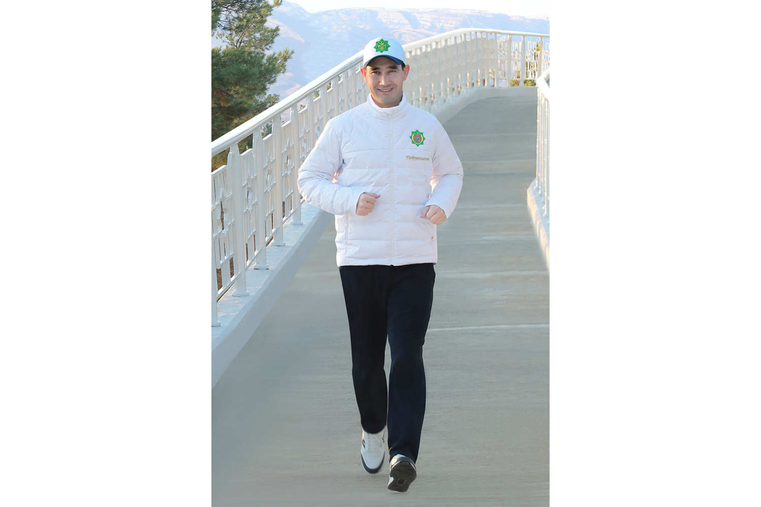 Türkmenistan – sagdynlygyň we ruhubelentligiň ýurdy