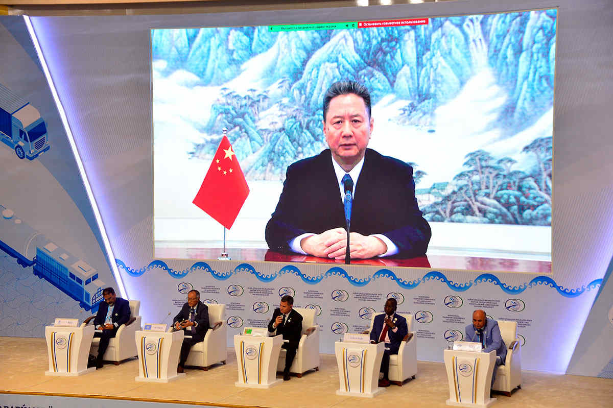 Türkmenistanda deňze çykalgasy bolmadyk ösüp barýan döwletleriň ulag ministrleriniň maslahaty guraldy