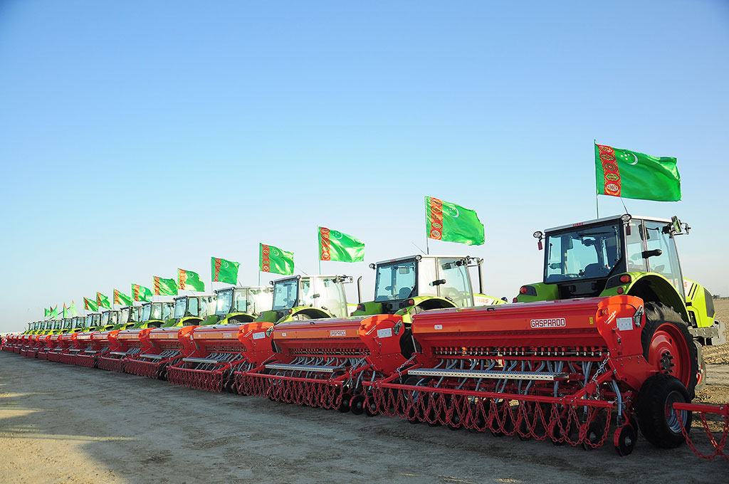 Türkmenistanda güýzlük bugdaý ekişine badalga berildi
