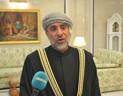 Türkmenistanda Oman Soltanlygynyň täze ilçisi akkreditirlendi