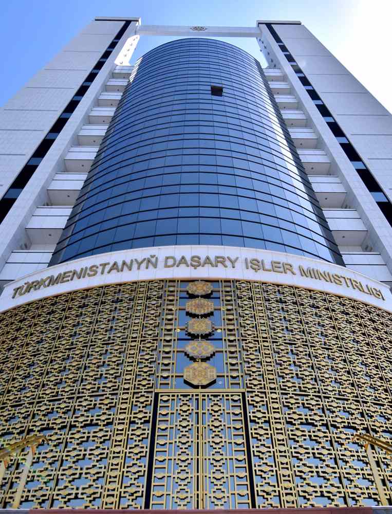 Türkmenistanyň Daşary işler ministrligindäki brifing