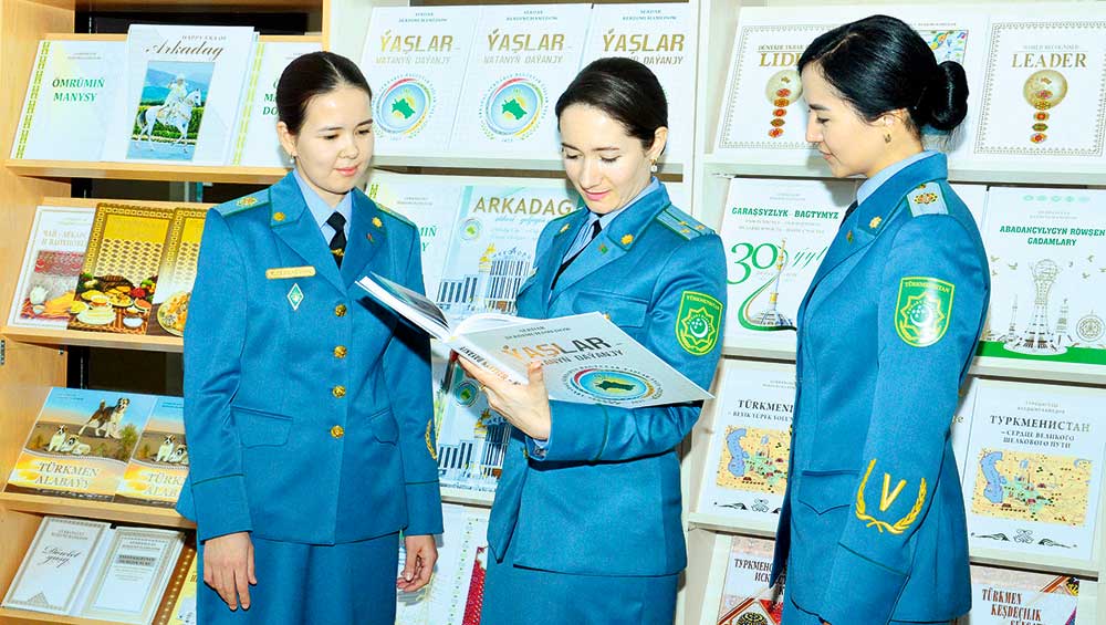 Türkmenistanyň kazylarynyň VI maslahaty geçirildi