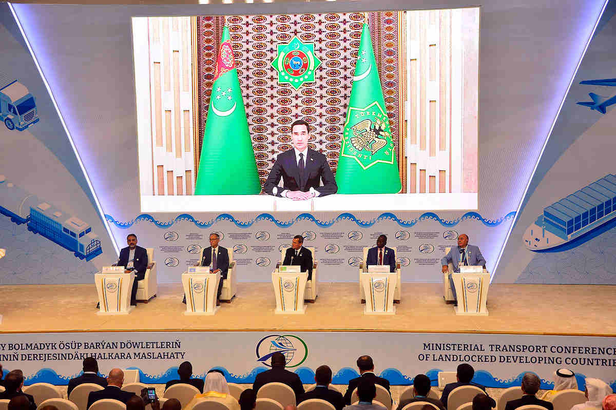 Türkmenistanyň Prezidenti halkara maslahata gatnaşyjylara wideo ýüzlenmesini iberdi