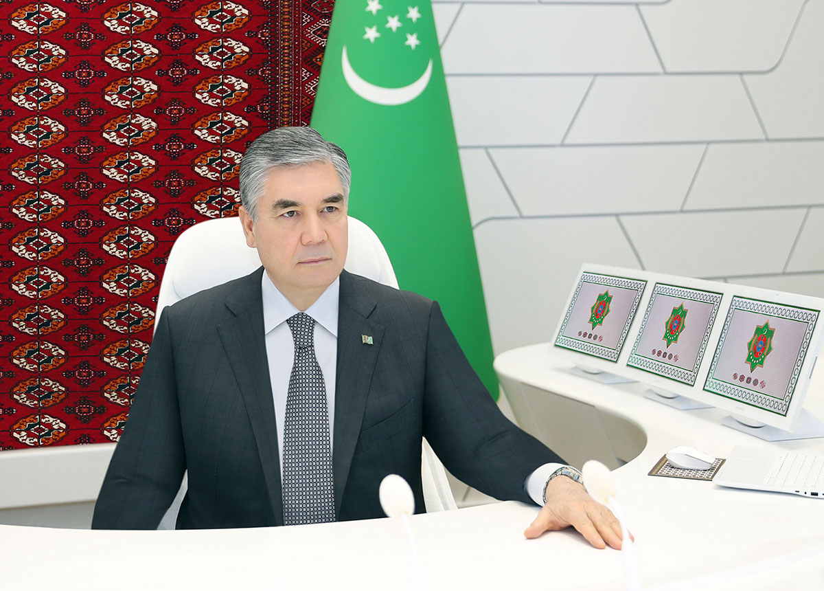 Türkmenistanyň Prezidenti möwsümleýin oba hojalyk meseleleri boýunça iş maslahatyny geçirdi