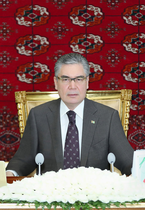 Türkmenistanyň Prezidenti nebitgaz toplumyny ösdürmek boýunça iş maslahatyny geçirdi