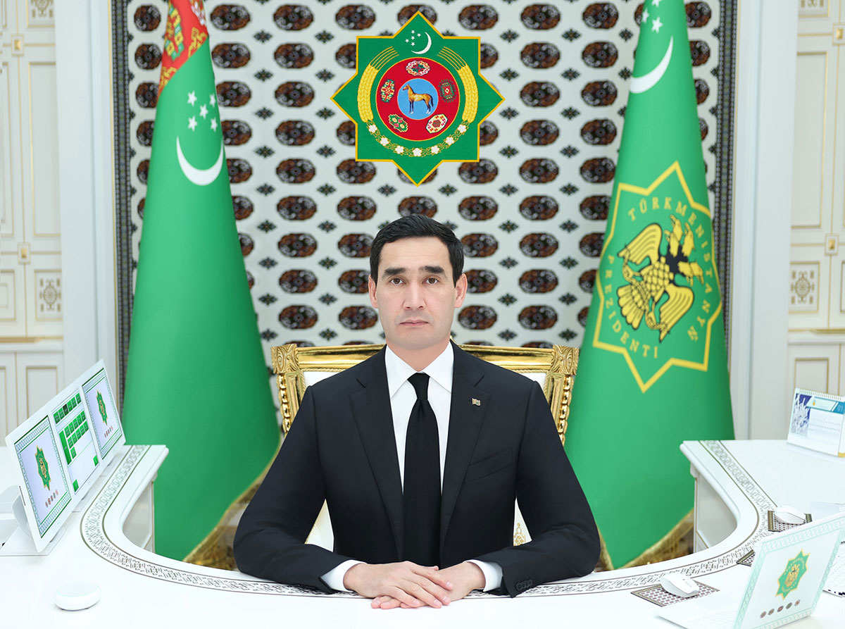 Türkmenistanyň Prezidenti sanly ulgam arkaly iş maslahatyny geçirdi