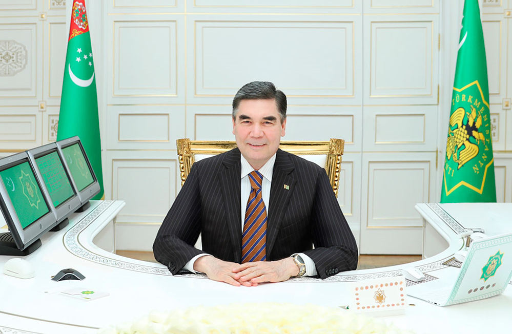 Türkmenistanyň Prezidenti sanly wideoaragatnaşyk arkaly iş maslahatyny geçirdi