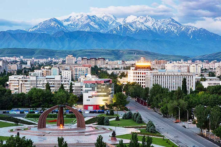 Türkmenistanyň Prezidentiniň Gyrgyzystana iş sapary başlandy