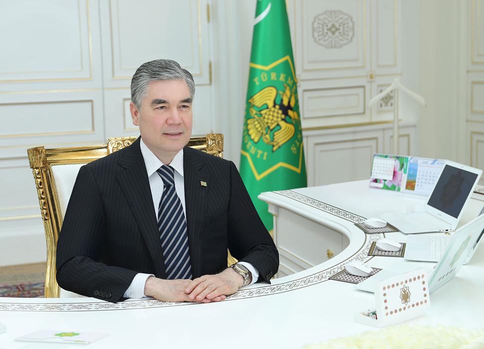 Türkmenistanyň Senagatçylar we telekeçiler Birleşmesiniň döredilmeginiň 12 ýyllygy mynasybetli TSTB sergisine hem-de Birleşmäniň agzalarynyň maslahatyna gatnaşyjylara