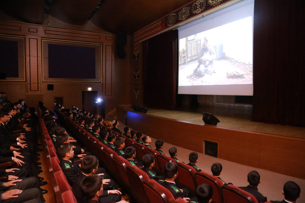 Watan gahrymanlarynyň edermenligi mawy ekranda