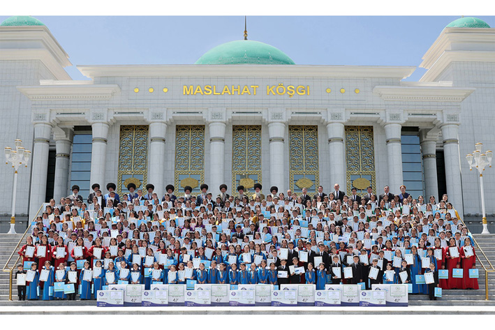 Watanyň bagtyýar nesilleri sylaglanyldy