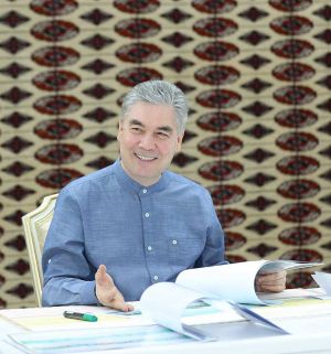 Ahal welaýatynyň täze edara ediş merkeziniň gurluşygyna möhüm ähmiýet berilýär