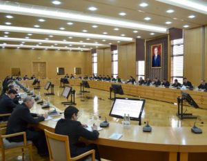 Daşary ykdysady işiň möhüm wezipeleri ara alnyp maslahatlaşyldy