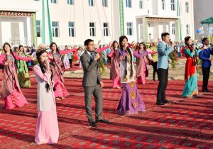 Daşoguz şäherinde dört gatly ýaşaýyş jaýlarynyň birbada üçüsi ulanmaga berildi