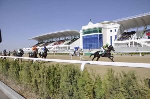 Daşoguz welaýatynyň durky täzelenen atçylyk sport toplumyndaky baýramçylyk dabaralary