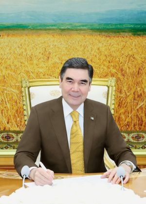 Garaşsyz, hemişelik Bitarap Türkmenistanyň mähriban halkyna, zähmetsöýer babadaýhanlaryna, edermen gallaçylaryna