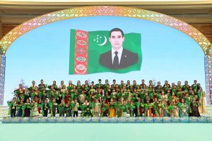 Gulbaba adyndaky çagalar baýragyna mynasyp bolanlar sylaglanyldy