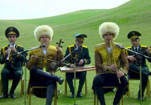 Halkara Nowruz gününi aýdym-saz bilen garşylaýarys