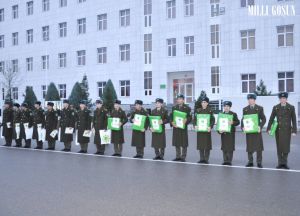 Harby institutdan ders bäsleşiginde ýeňiş gazanan harby talyplara gymmat bahaly sowgatlar gowşuryldy