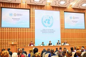 Hazar deňziň kenarynda Raýat jemgyýetiniň forumy öz işine başlady