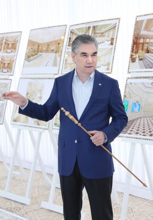 Hormatly Prezidentimiz Gurbanguly Berdimuhamedow paýtagtymyzyň gurluşyk meýdançalaryndaky işleriň ýagdaýy bilen tanyşdy