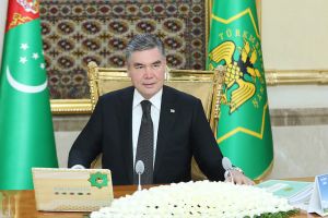 Medeniýet we sungat, döredijilik işgärlerine, «Türkmeniň Altyn asyry» baýragyny almak ugrundaky bäsleşigiň ýeňijilerine