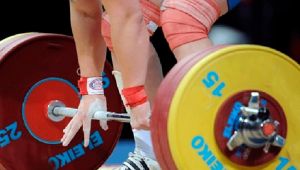 Türkiýede türkmen agyr atletikaçylary iki medal gazandylar