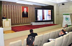 Türkmen Önüm öndürijileriniň we telekeçileriniň maslahaty