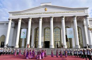 Türkmen paýtagtynda III halkara festiwaly badalga aldy