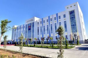 Türkmen paýtagtynda we Mary welaýatynda täze mekdepleriň açylyş dabaralary boldy