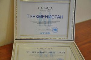 Türkmenistan immunizasiýa ulgamynda ýeten ýokary görkezijiler üçin ÝUNISEF-iň şahadatnamasyna mynasyp boldy