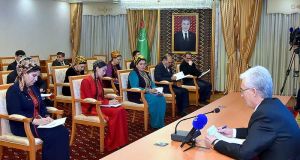 Türkmenistanda Saýlawlary we sala salşyklary geçirmek boýunça merkezi toparyň mejlisi