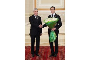 Türkmenistanyň Halk Maslahatynyň mejlisi