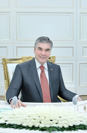 «Türkmenistanyň nebiti we gazy — 2019» atly XXIV halkara sergä we maslahata gatnaşyjylara