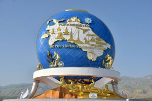 Türkmenistanyň Prezidenti Gurbanguly Berdimuhamedow: sagdyn durmuş ýörelgesi - türkmen jemgyýetiniň nusgawy däbi