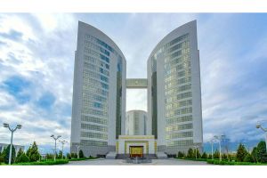 Türkmenistanyň Prezidenti iş maslahatyny geçirdi