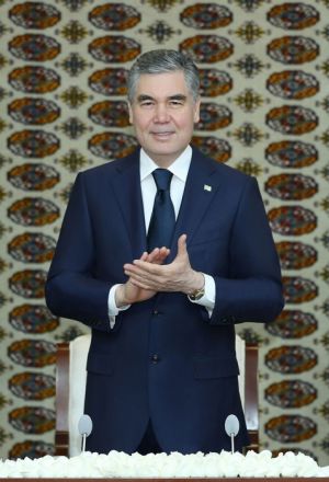 Türkmenistanyň Prezidenti Konstitusion toparyň nobatdaky mejlisini geçirdi