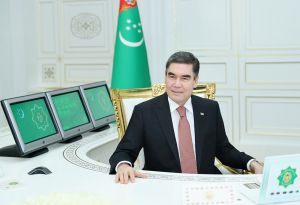 Türkmenistanyň Prezidenti sanly wideoaragatnaşyk arkaly iş maslahatyny geçirdi