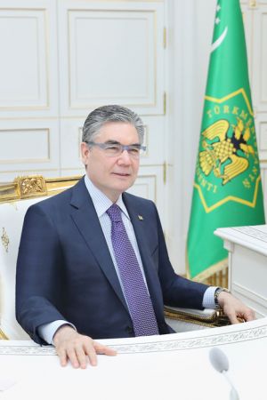 Türkmenistanyň Prezidenti sanly wideoaragatnaşyk arkaly iş maslahatyny geçirdi