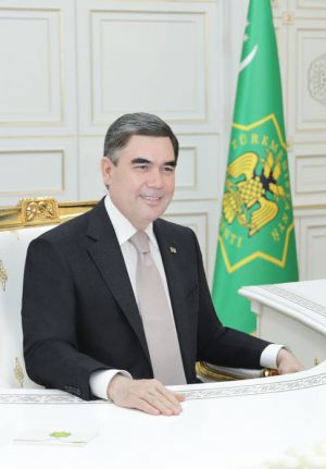 Türkmenistanyň Prezidenti sanly wideoaragatnaşyk arkaly iş maslahatyny geçirdi