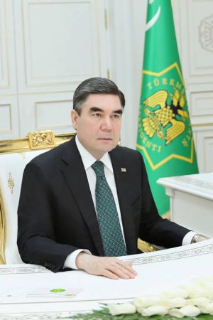 Türkmenistanyň Prezidenti sanly wideoaragatnaşyk arkaly iş maslahatyny geçirdi