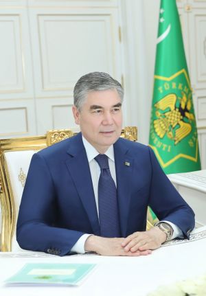 Türkmenistanyň Prezidenti sanly wideoaragatnaşyk arkaly iş maslahatyny geçirdi